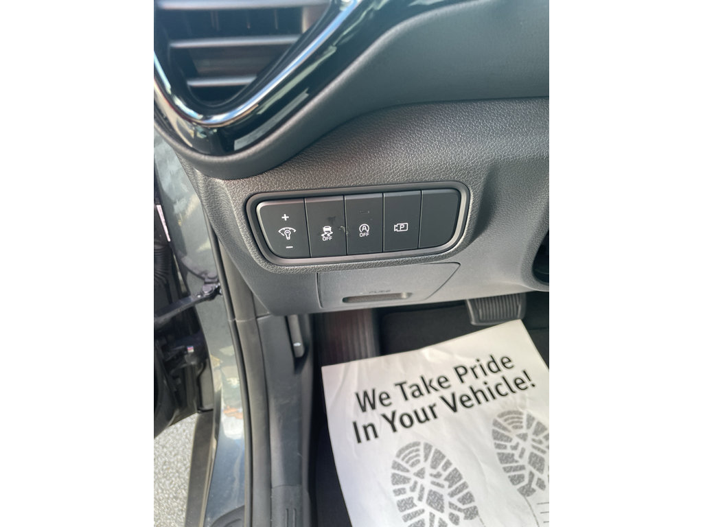 Used 2024 Kia Soul S FWD image 13