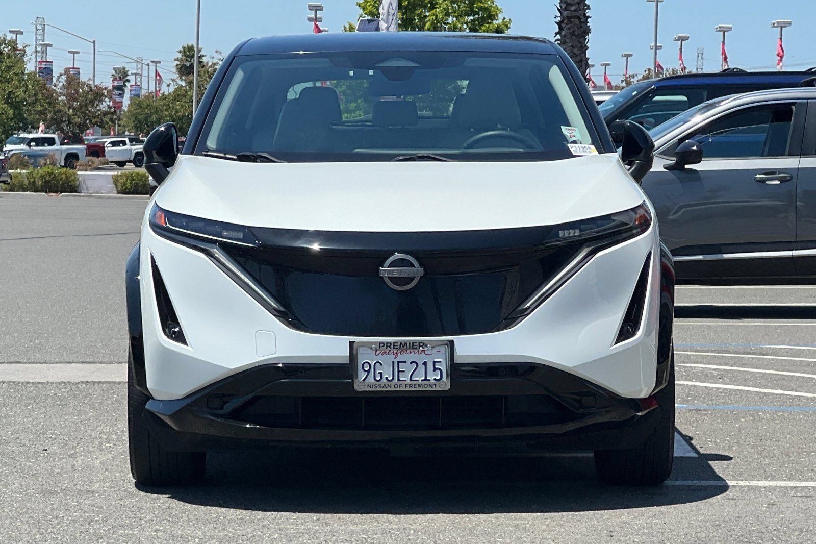 Certified 2023 Nissan Ariya FWD image 9