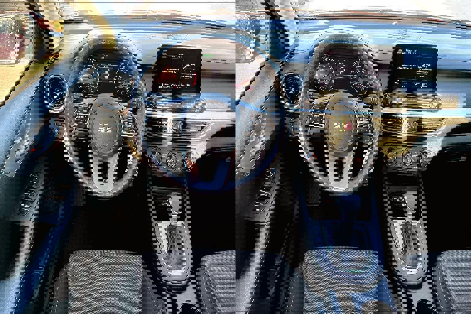 Used 2022 Kia Forte LXS image 6