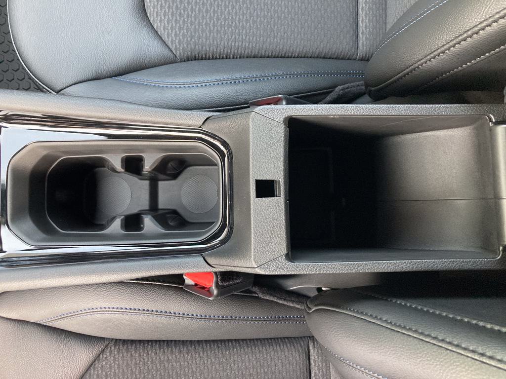 New 2025 Jeep Compass Latitude w/ Sun & Sound Group AWD/4WD image 16