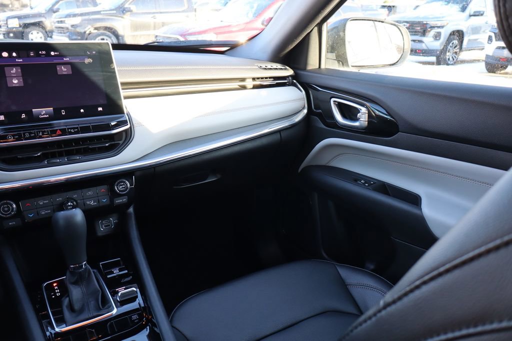 Used 2024 Jeep Compass Limited image 37