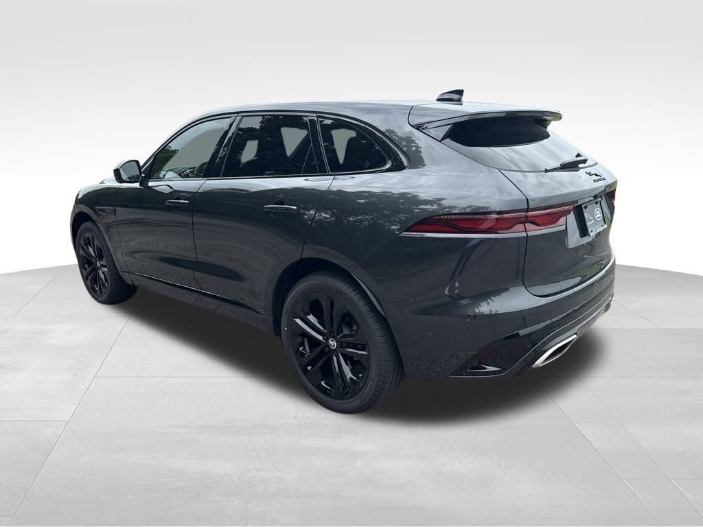 New 2025 Jaguar F-PACE R-Dynamic S image 3