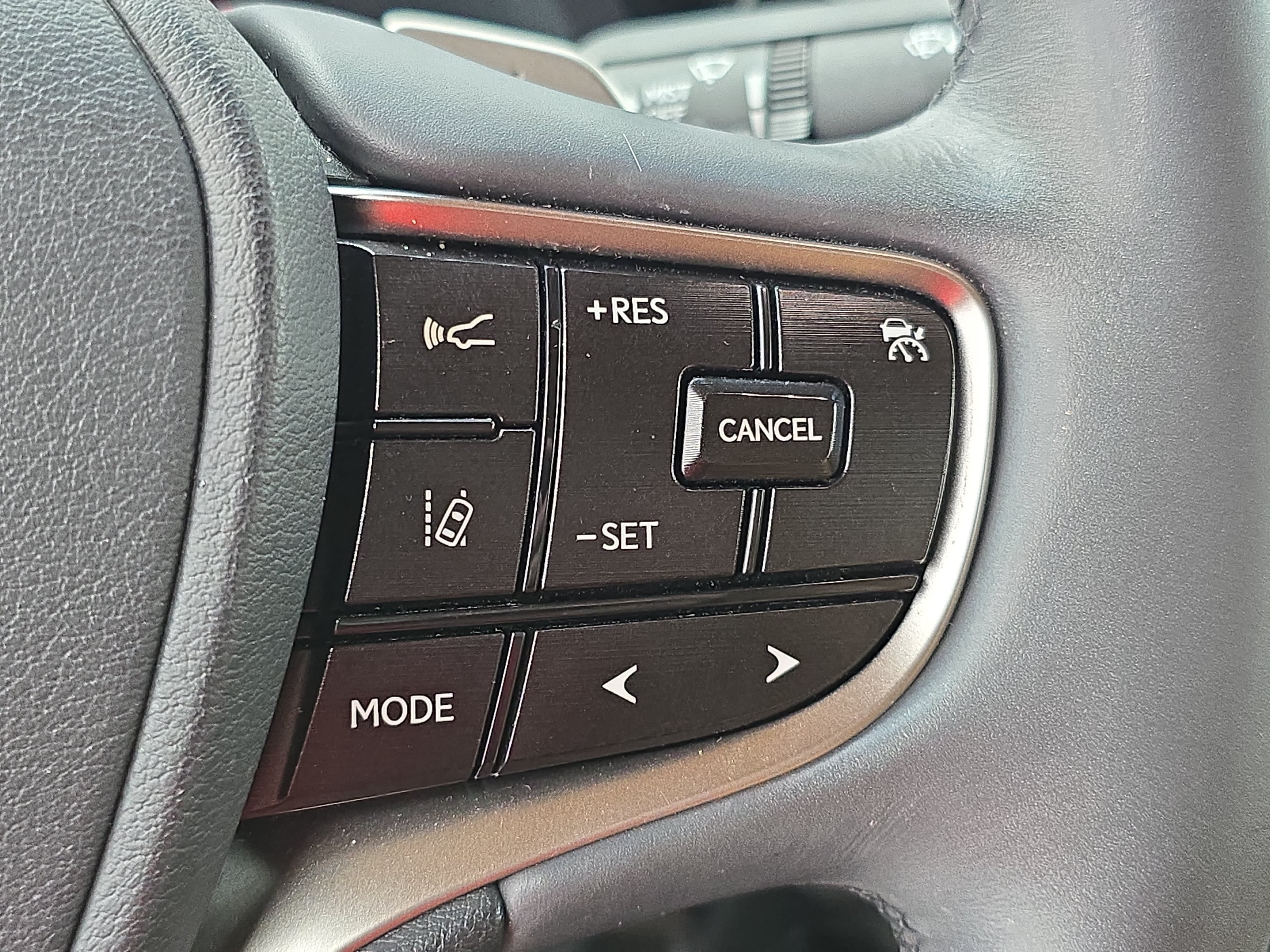 Used 2022 Lexus ES 350 Ultra Luxury w/ Accessory Package 2 FWD image 17