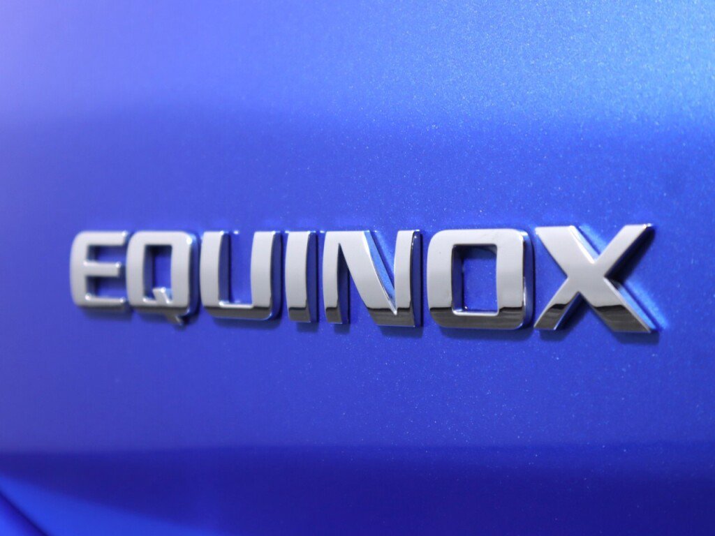 Used 2024 Chevrolet Equinox LT AWD/4WD image 38