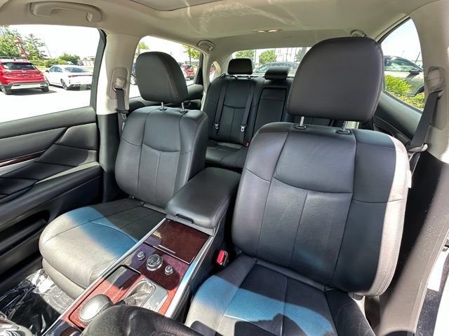 Used 2018 INFINITI Q70 L 3.7 AWD/4WD image 30