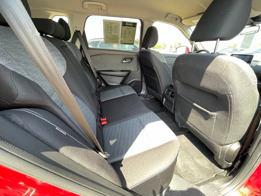 Used 2021 Nissan Rogue SV AWD/4WD image 24