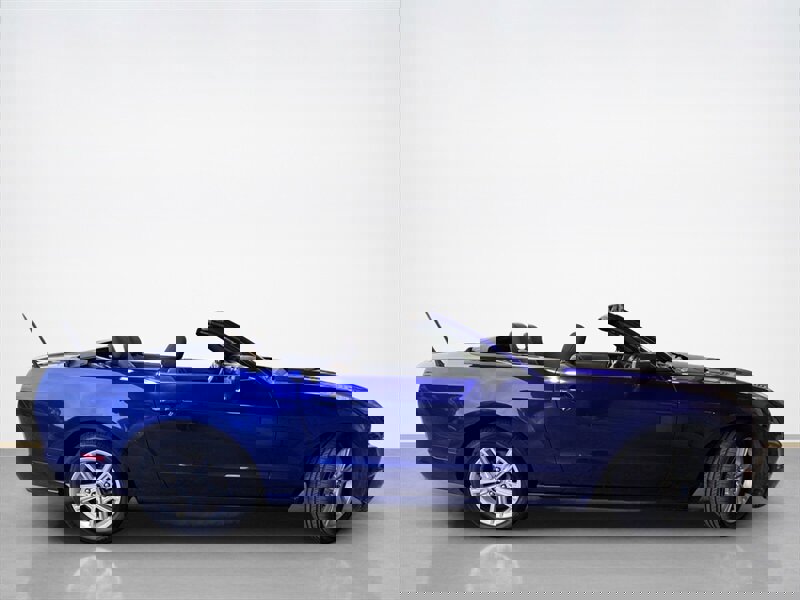 Used 2013 Ford Mustang Convertible image 2