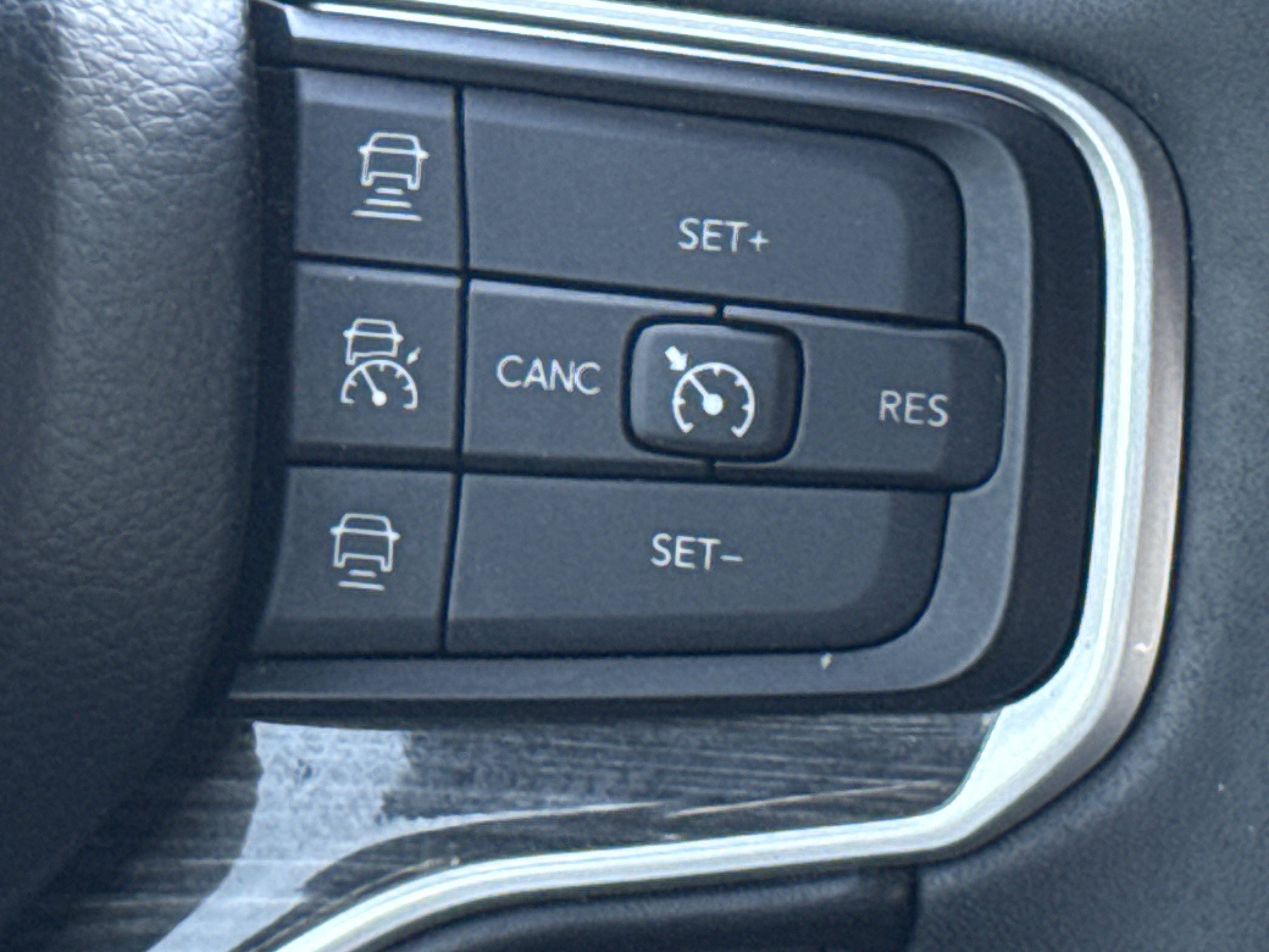 Used 2022 Jeep Wagoneer Series II AWD/4WD image 19