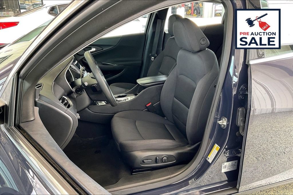 Used 2025 Chevrolet Malibu LT FWD image 25