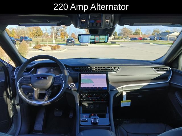 New 2025 Jeep Grand Cherokee Limited image 30