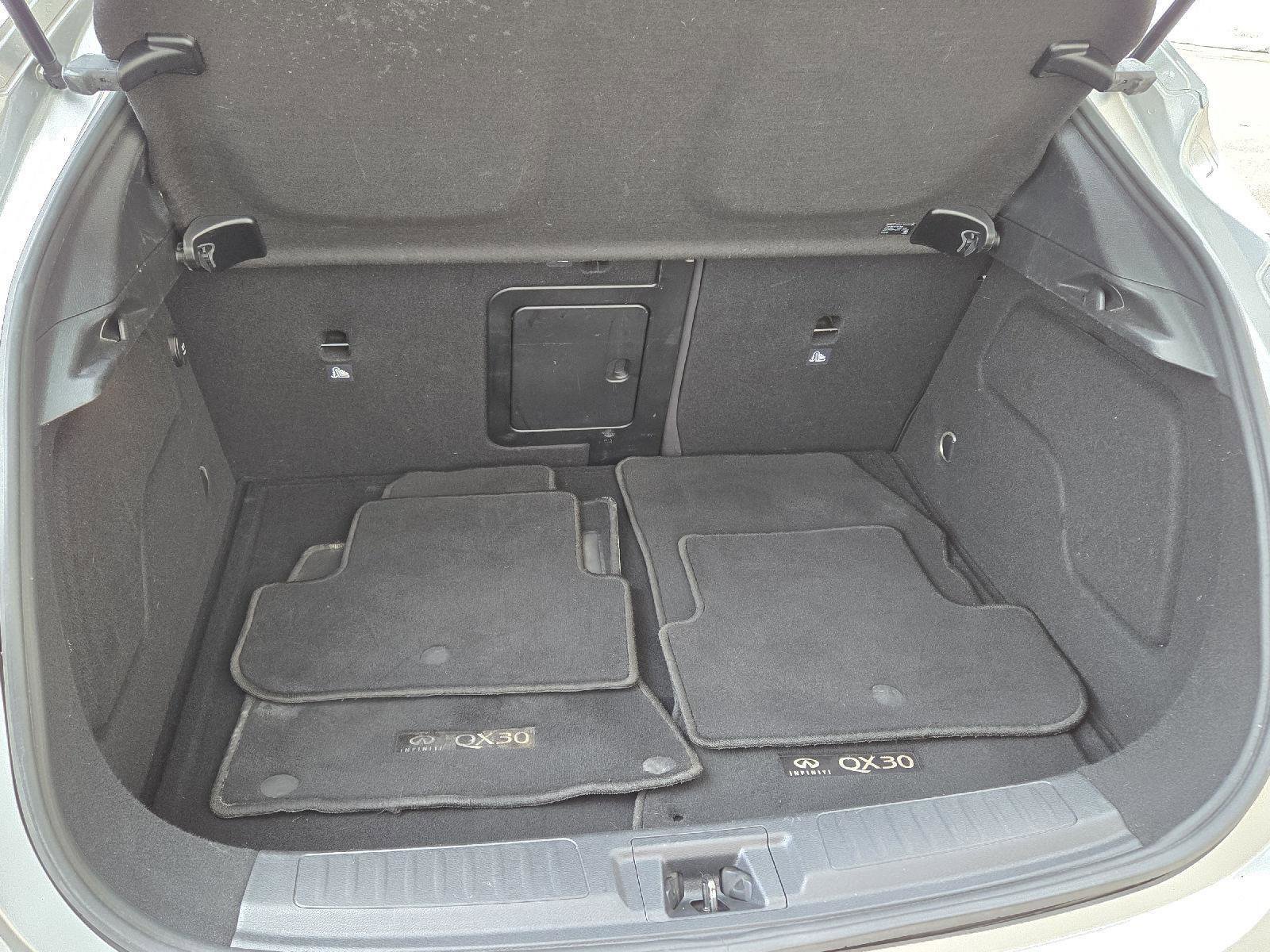 Certified 2018 INFINITI QX30 Premium w/ Cargo Package image 18