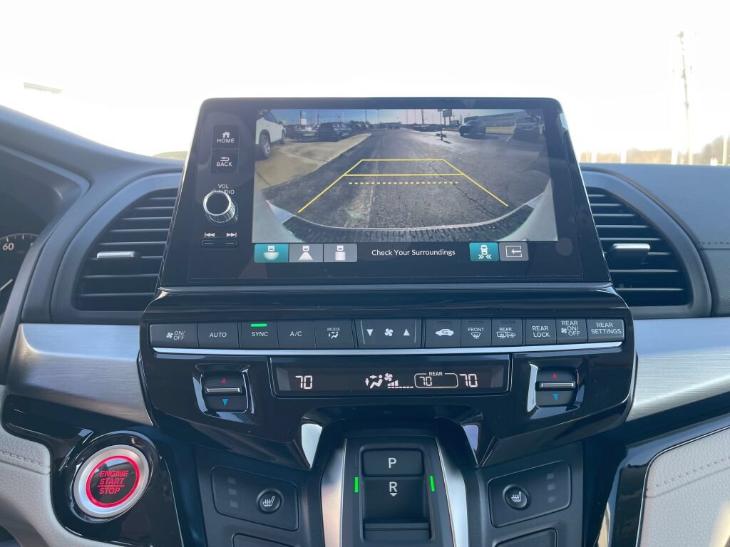 New 2026 Honda Odyssey Touring image 9
