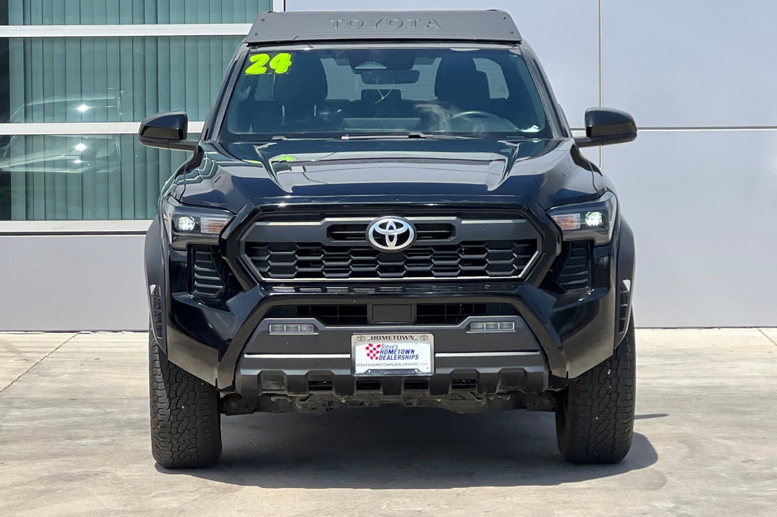 Used 2024 Toyota Tacoma TRD Off-Road AWD/4WD image 6
