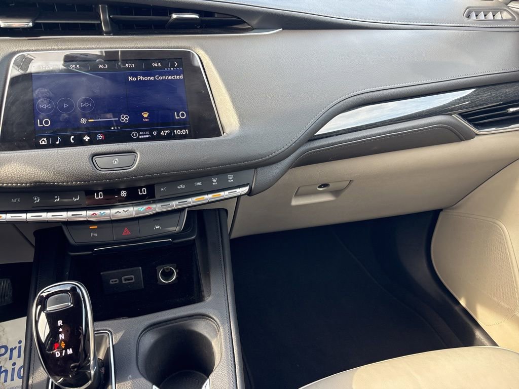 Used 2023 Cadillac XT4 Premium Luxury image 46