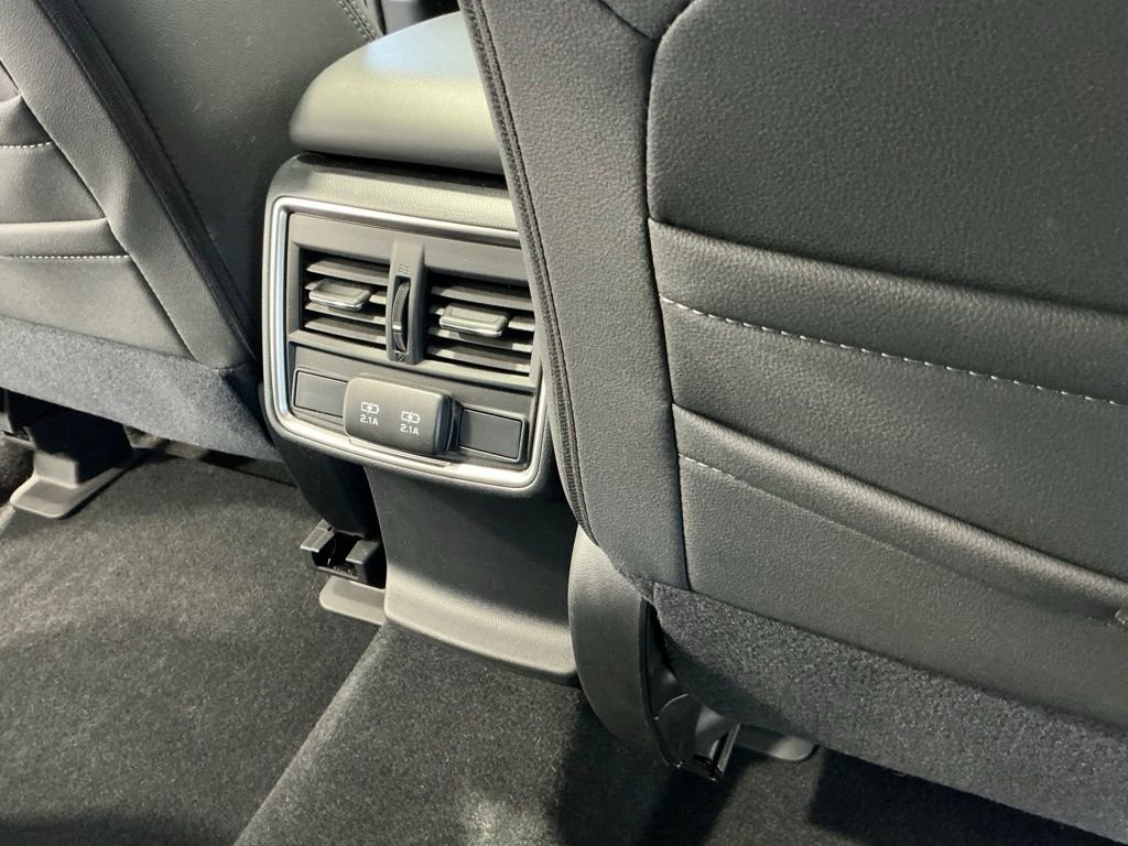 Used 2020 Subaru Forester Premium image 16