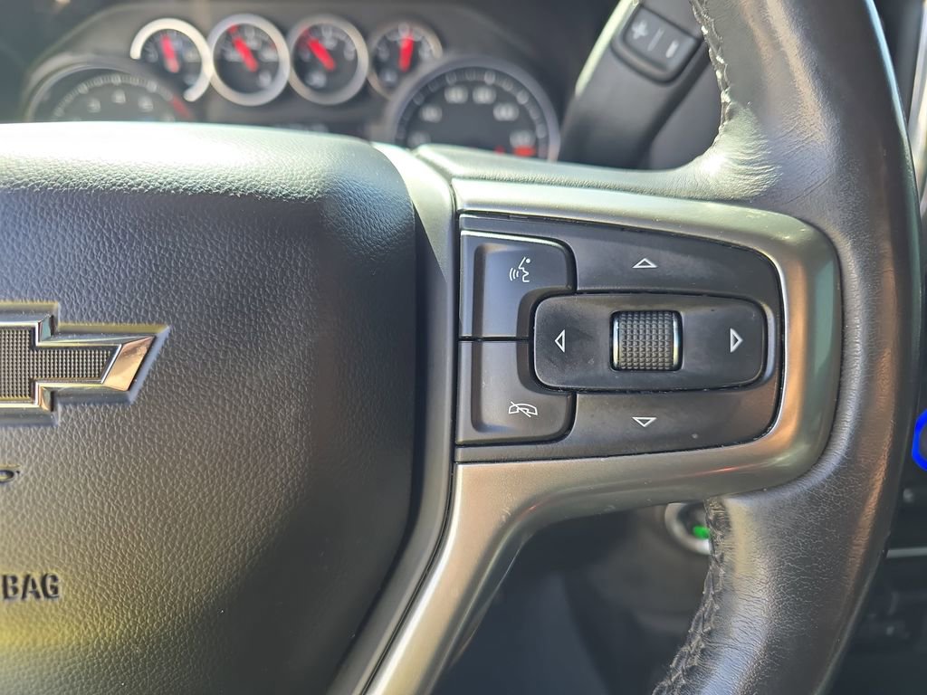 Used 2021 Chevrolet Silverado 1500 RST w/ Redline Edition AWD/4WD image 18