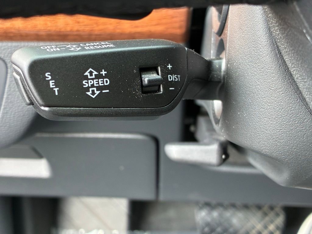 Used 2023 Audi Q5 2.0T Premium w/ Convenience Package image 28