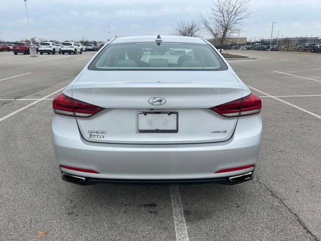 Used 2015 Hyundai Genesis 3.8 image 7