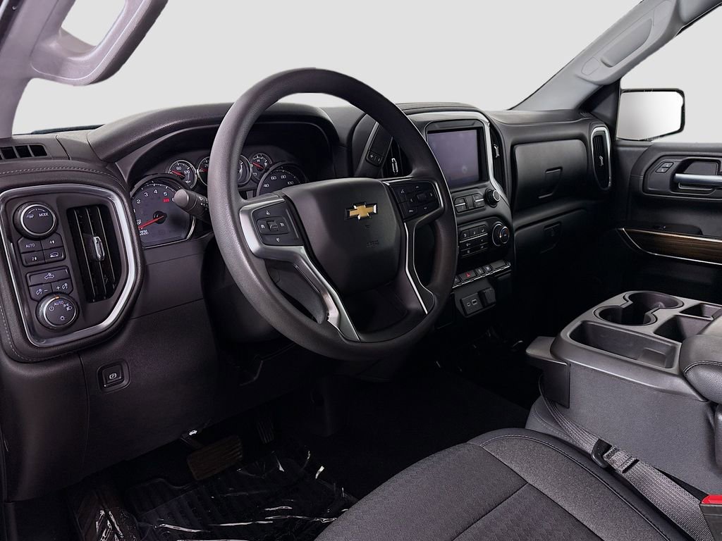 Used 2020 Chevrolet Silverado 1500 LT AWD/4WD image 9