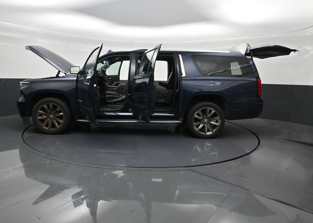 Used 2019 Chevrolet Suburban Premier RWD image 33