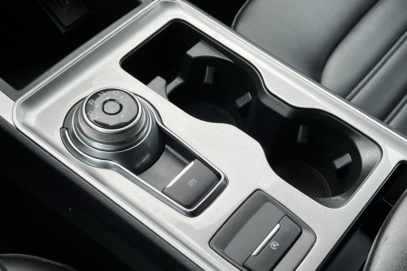 Used 2023 Ford Edge SEL image 21