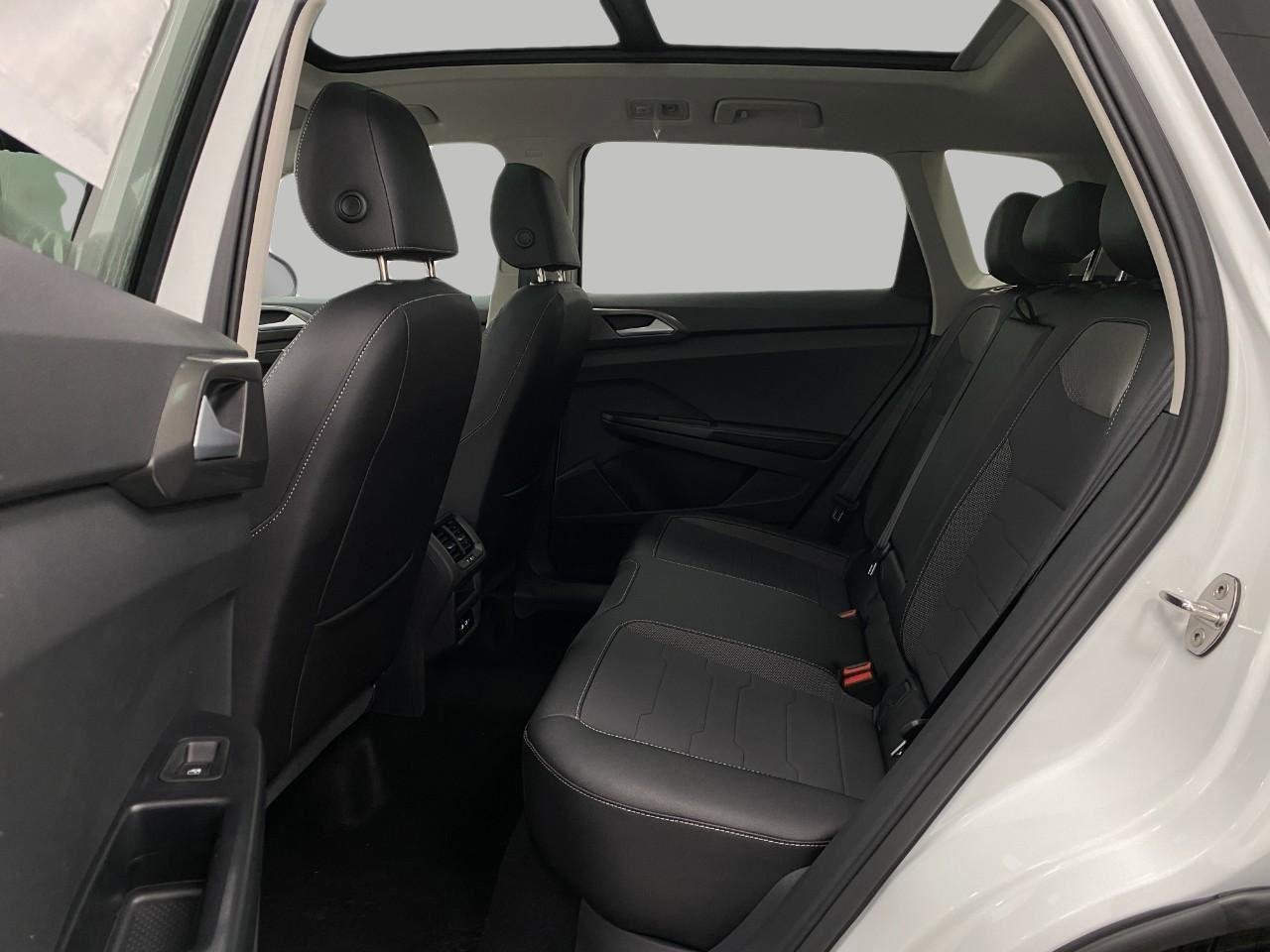 New 2026 Volkswagen Taos SE AWD/4WD image 55