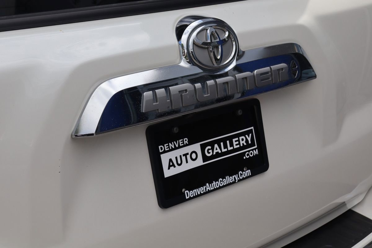 Used 2015 Toyota 4Runner Limited AWD/4WD image 26