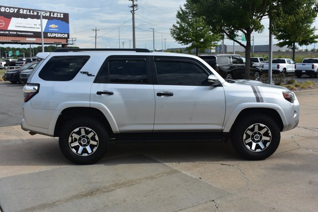 Used 2021 Toyota 4Runner TRD Off-Road Premium AWD/4WD image 4
