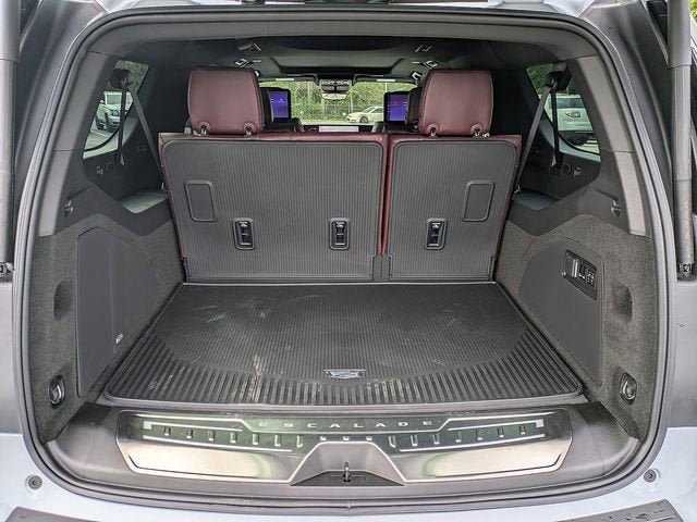 New 2026 Cadillac Escalade ESV Sport w/ Touring Package AWD/4WD image 12