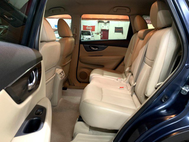 Used 2015 Nissan Rogue SL image 40