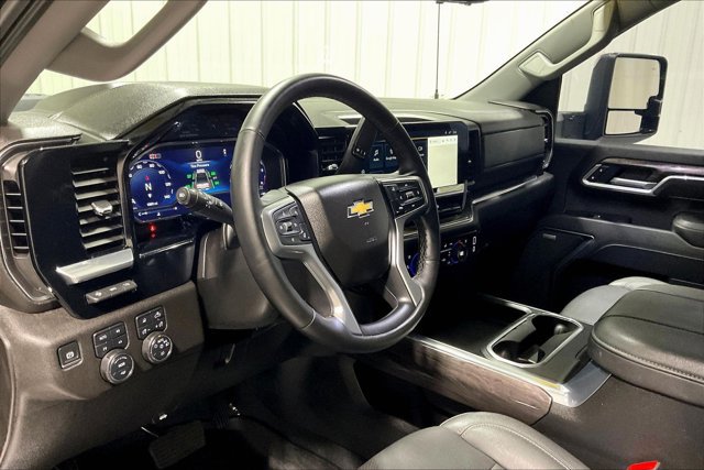 Used 2025 Chevrolet Silverado 2500 LTZ w/ Z71 Chrome Sport Edition AWD/4WD image 14