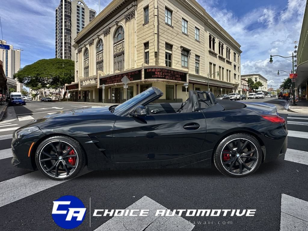 Used 2024 BMW Z4 M40i w/ Shadowloine Package image 3