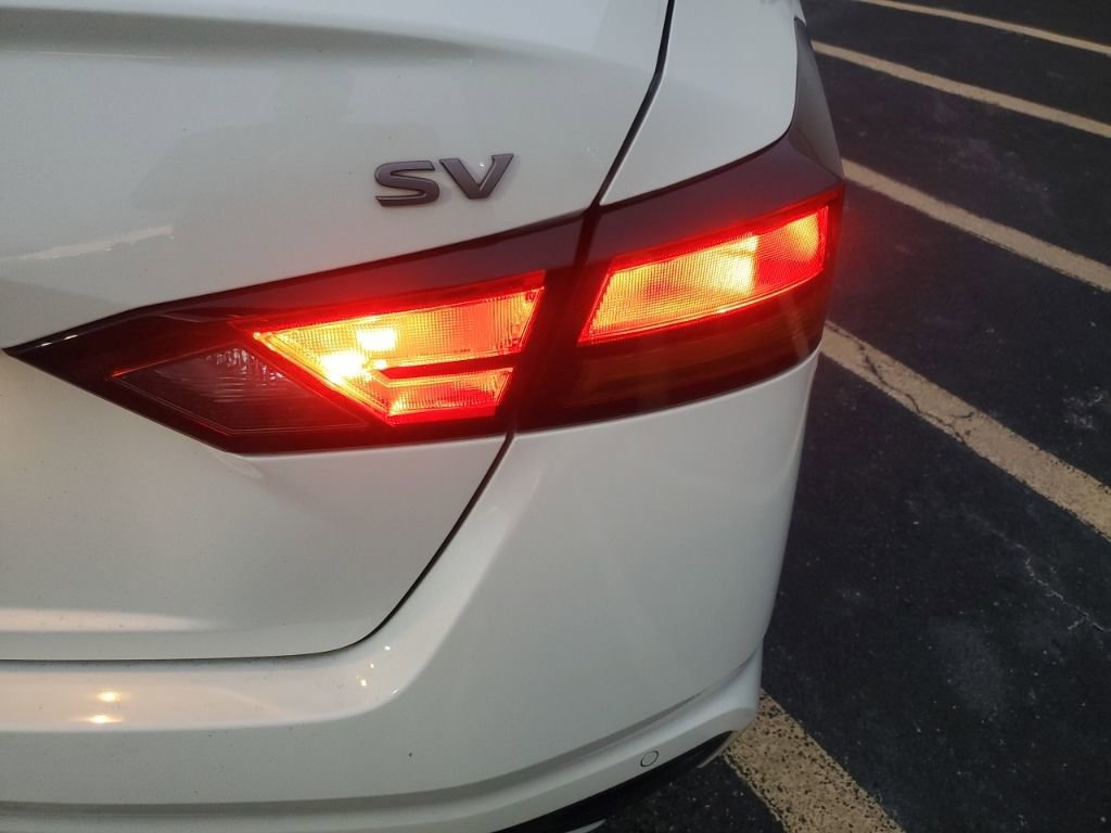 Used 2024 Nissan Altima 2.5 SV w/ SV Premium Package image 5