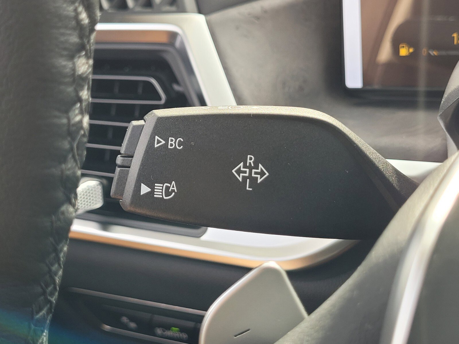 New 2026 BMW X7 xDrive40i w/ Premium Package image 30