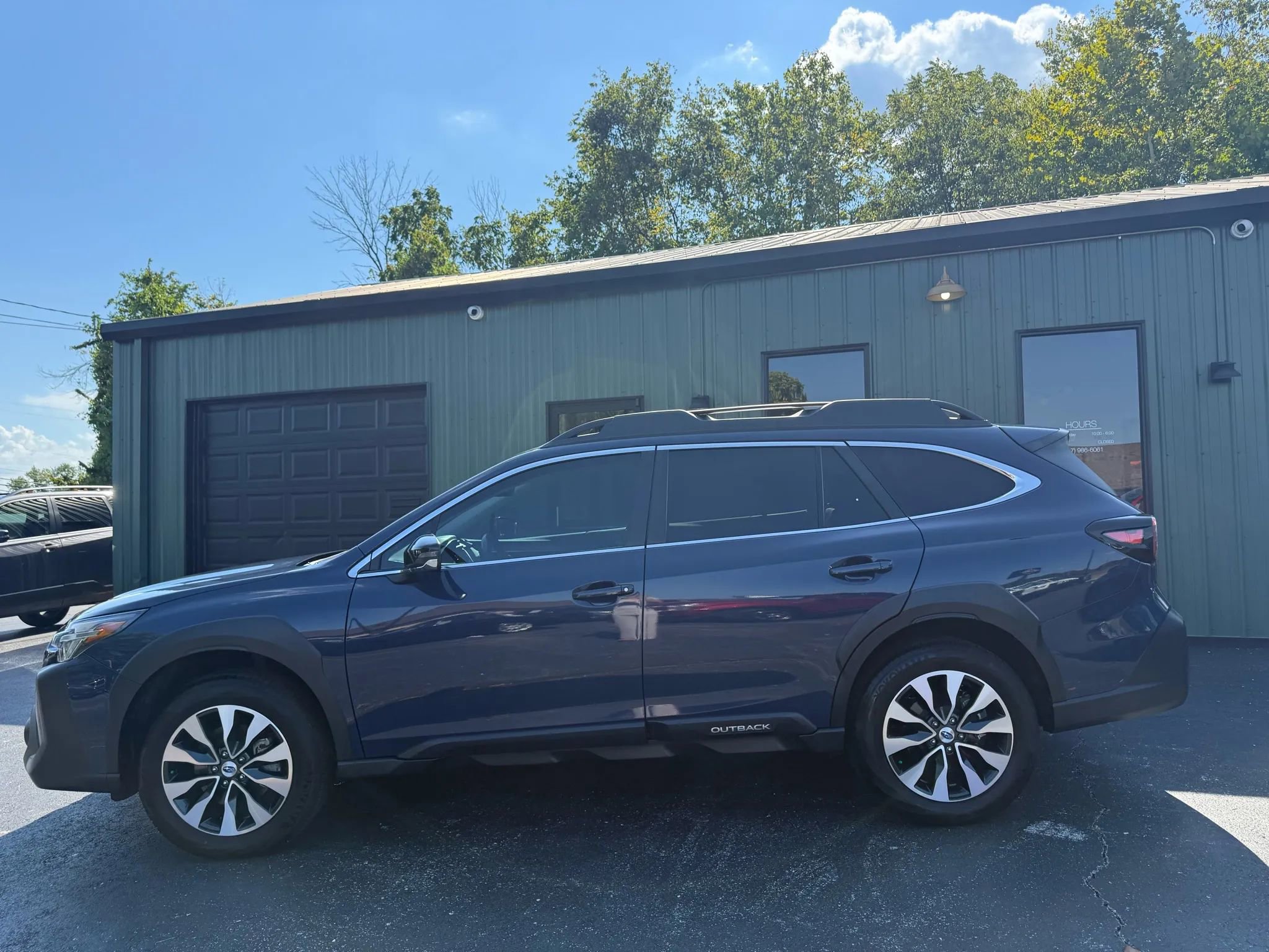 Used 2024 Subaru Outback Limited image 3