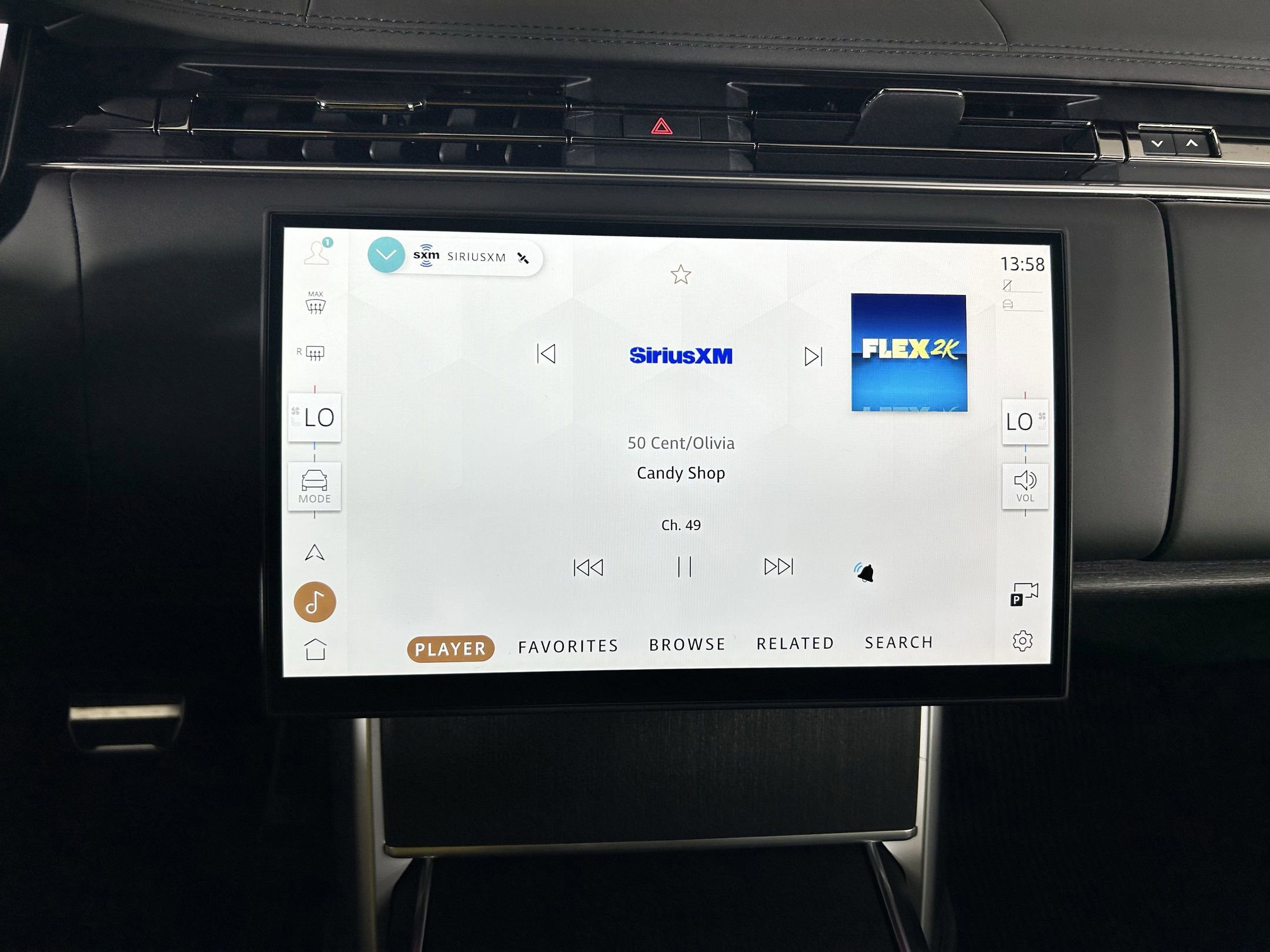 New 2025 Land Rover Range Rover SE image 22