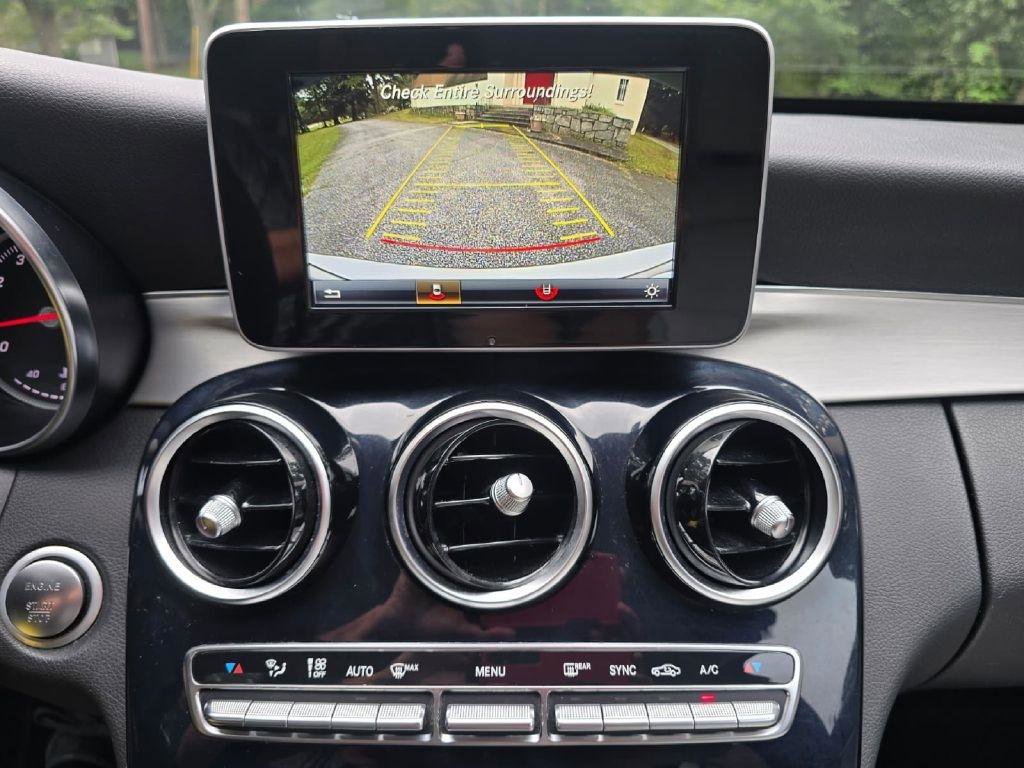 Used 2015 Mercedes-Benz C 300 Sedan image 8