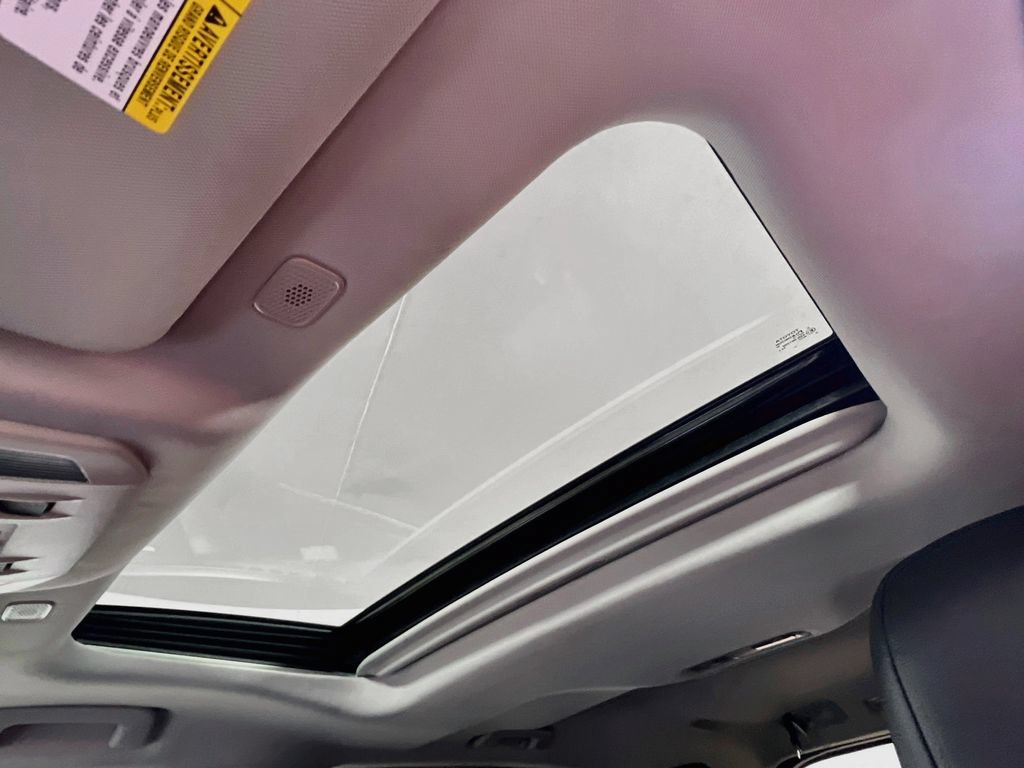 Certified 2026 Toyota Highlander XLE AWD/4WD image 17