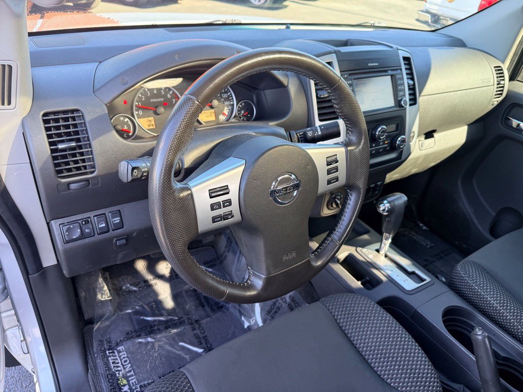 Used 2017 Nissan Frontier PRO-4X AWD/4WD image 22