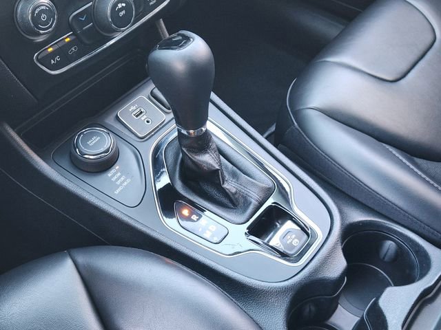 Certified 2021 Jeep Cherokee Latitude Plus image 18