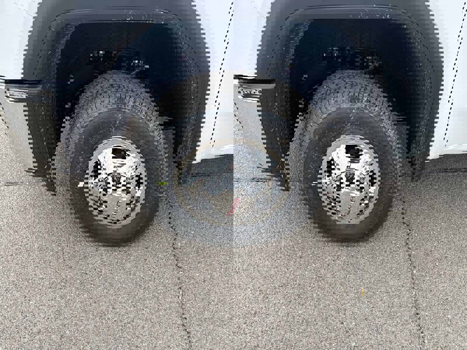 New 2026 GMC Sierra 3500 SLE w/ SLE Convenience Package image 9