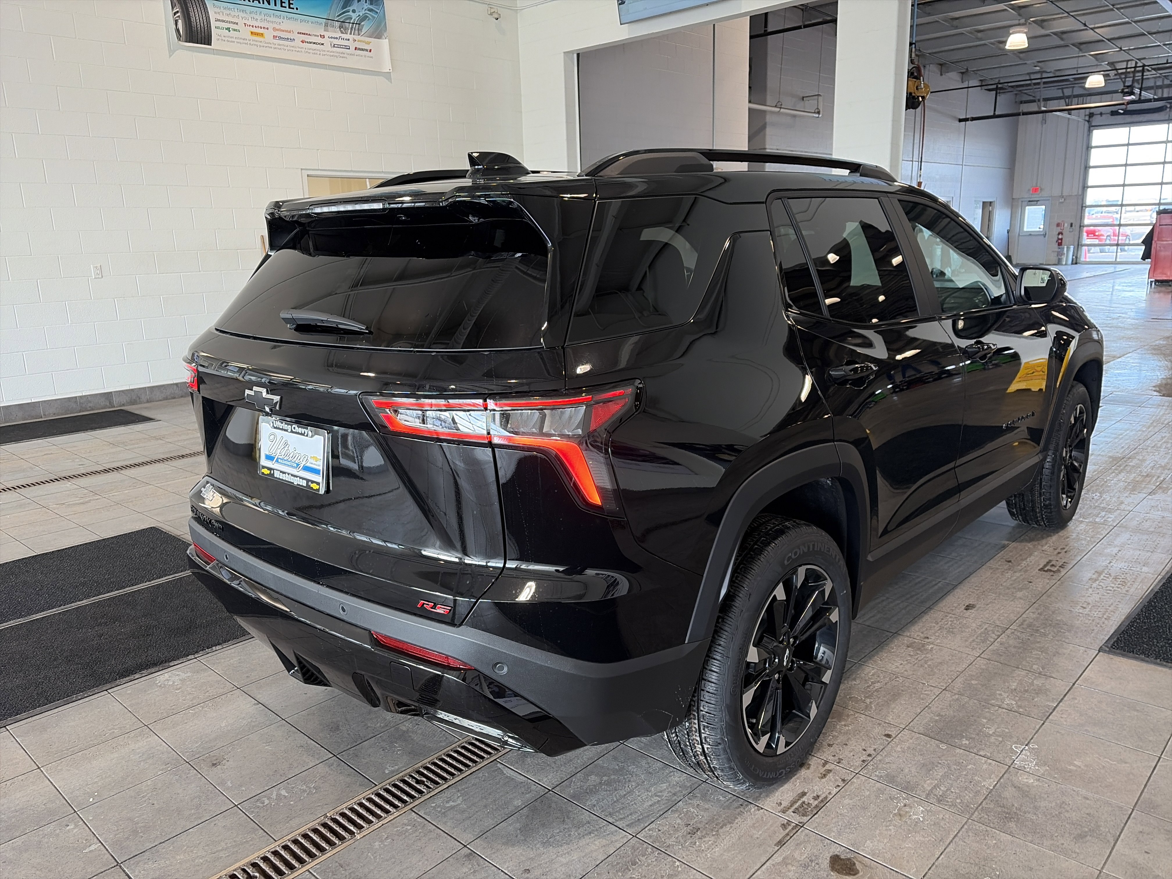 New 2026 Chevrolet Equinox RS w/ LPO, Floor Liner Package image 3