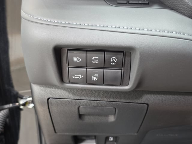 Certified 2024 Toyota Highlander Limited AWD/4WD image 23