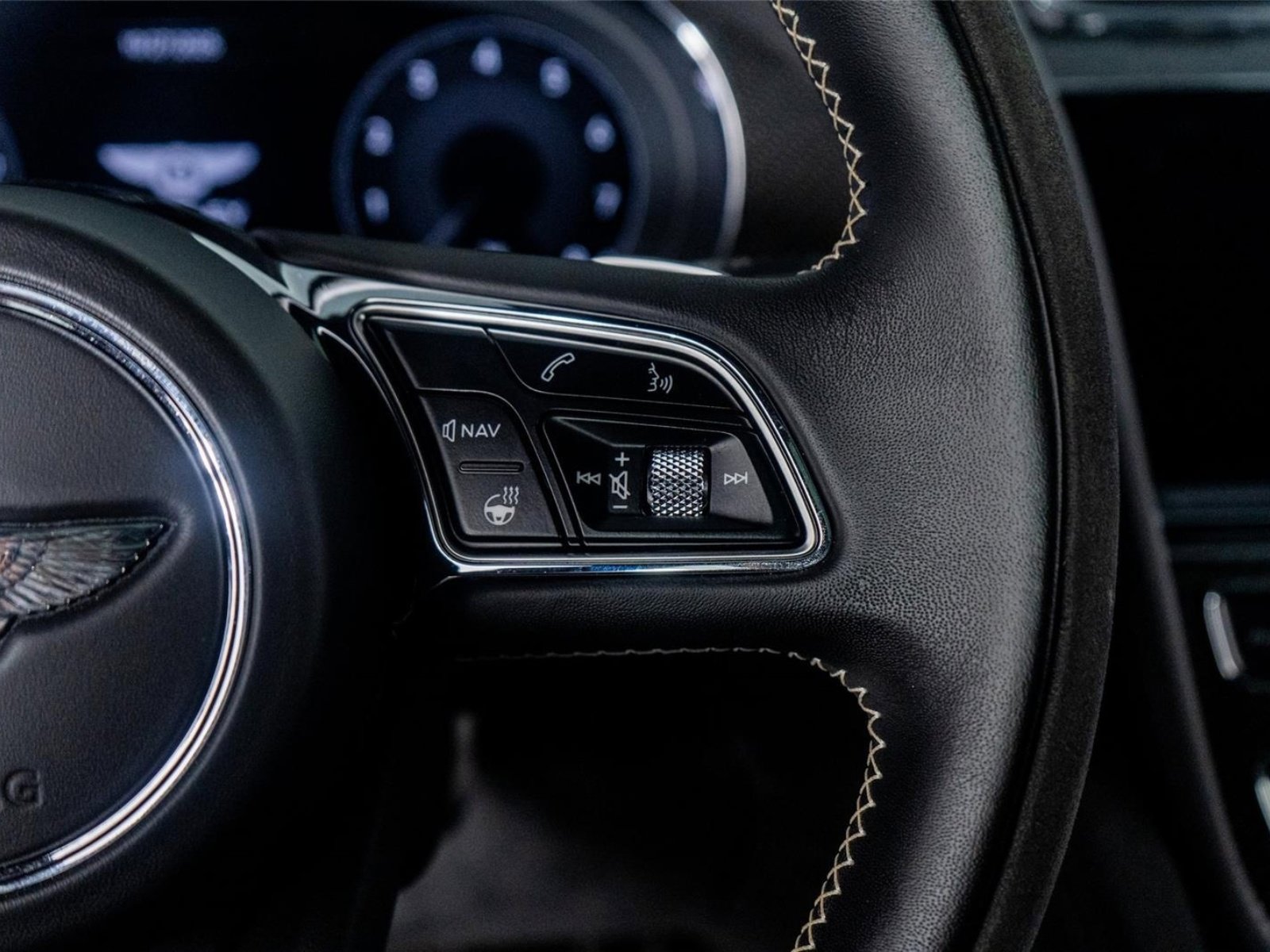 Used 2022 Bentley Bentayga Speed image 49