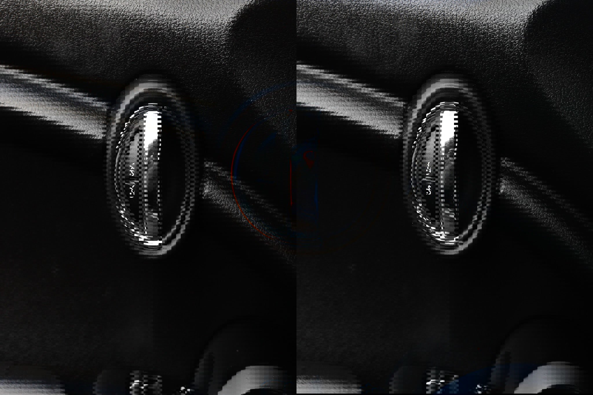 Used 2015 MINI Cooper 2-Door Hardtop image 46