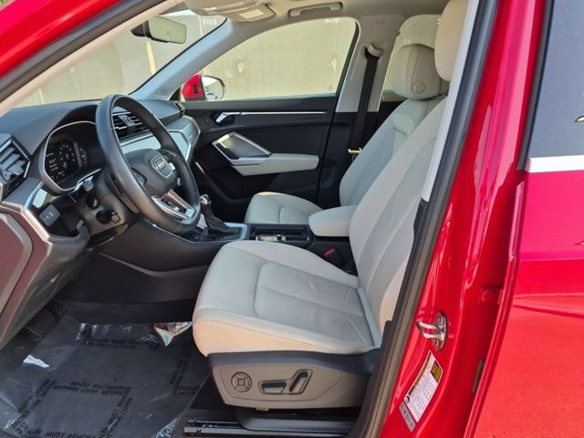 Certified 2024 Audi Q3 2.0T Premium AWD/4WD image 9