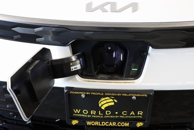 Used 2023 Kia Niro Wave image 10