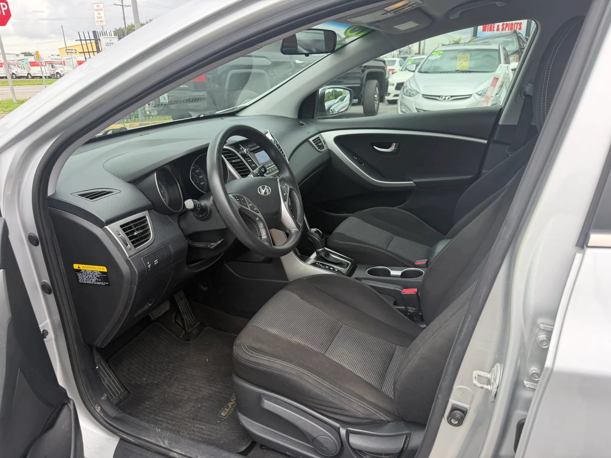 Used 2016 Hyundai Elantra GT FWD image 8