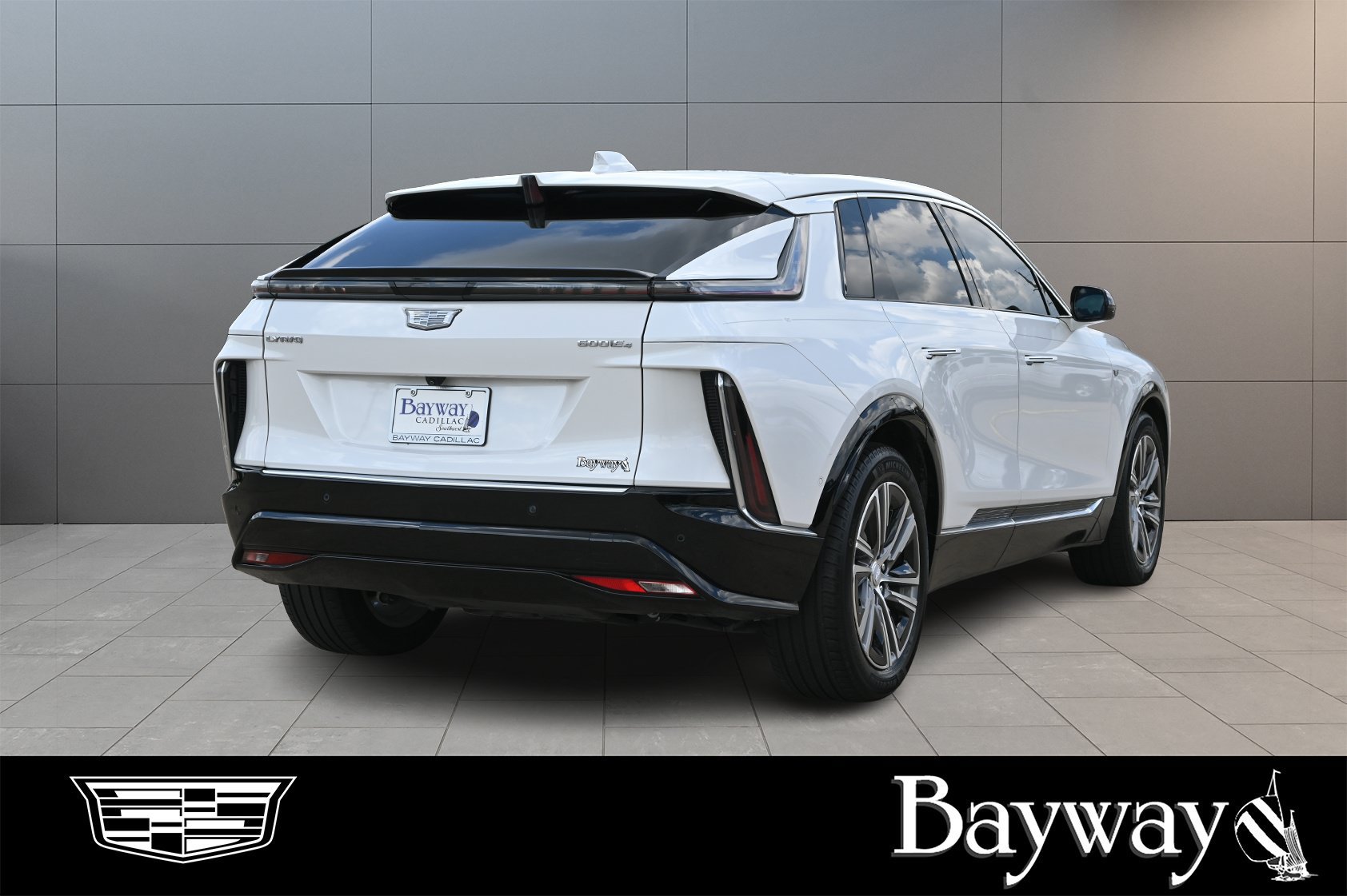 Certified 2024 Cadillac Lyriq Luxury w/ LPO, Floor Liner Package AWD/4WD image 5