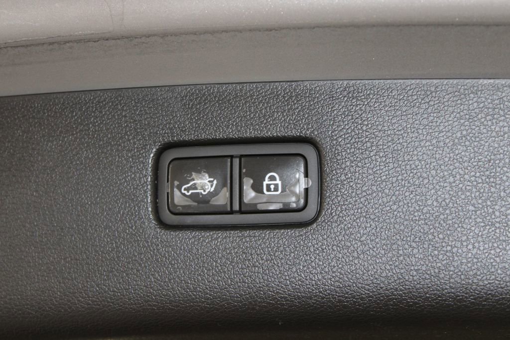 Used 2021 Genesis GV80 2.5T w/ Prestige Package 04 image 14